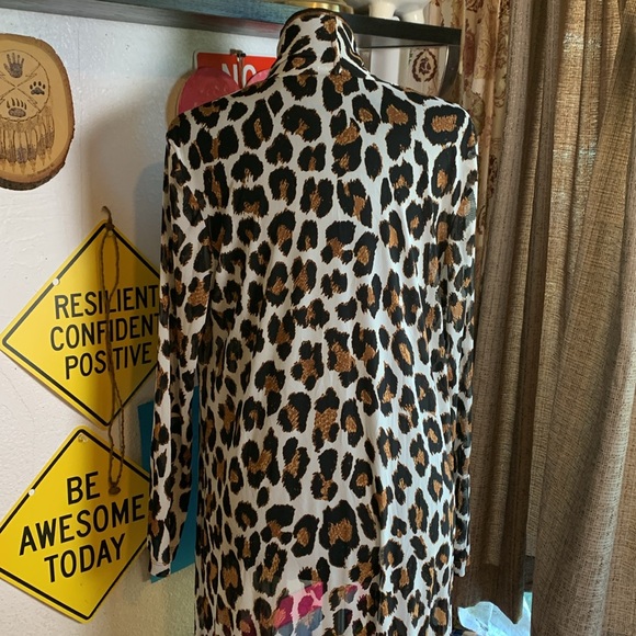 Wearever white/brown cheetah print sheer long sleeve maxi duster. Size S/M - Picture 10 of 10